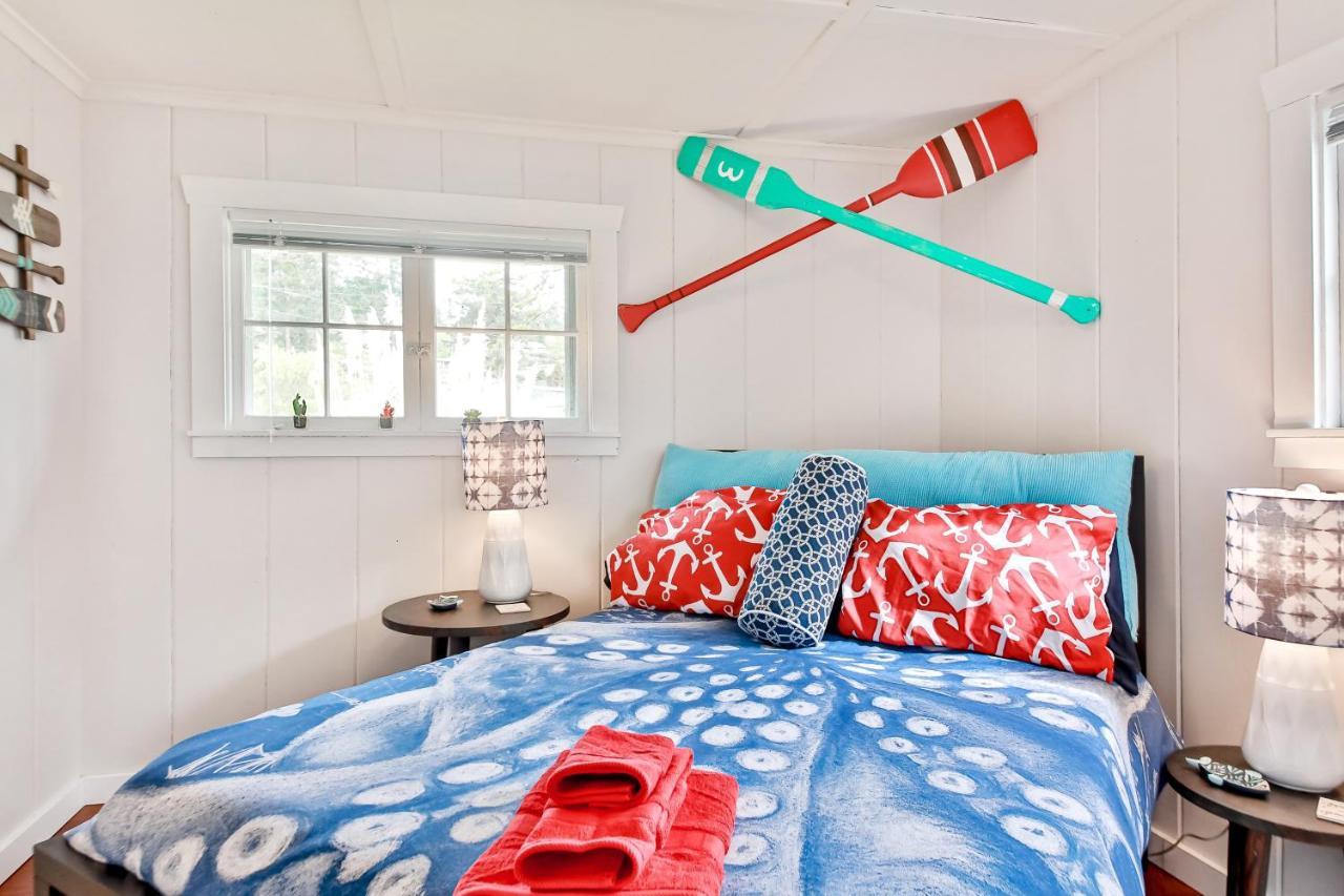 Spyglass Beach House Freeland Екстериор снимка